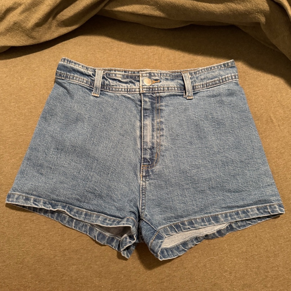 Women's High-Rise Sailor Denim Shorts - Universal Thread™ Medium Wash
